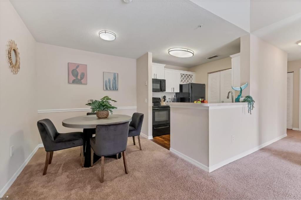 Designed 2Br With Balcony Pool And Gym Apartment Bradenton Exterior foto