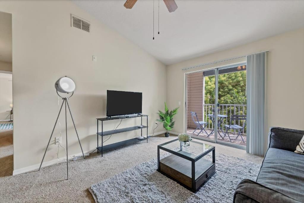 Designed 2Br With Balcony Pool And Gym Apartment Bradenton Exterior foto