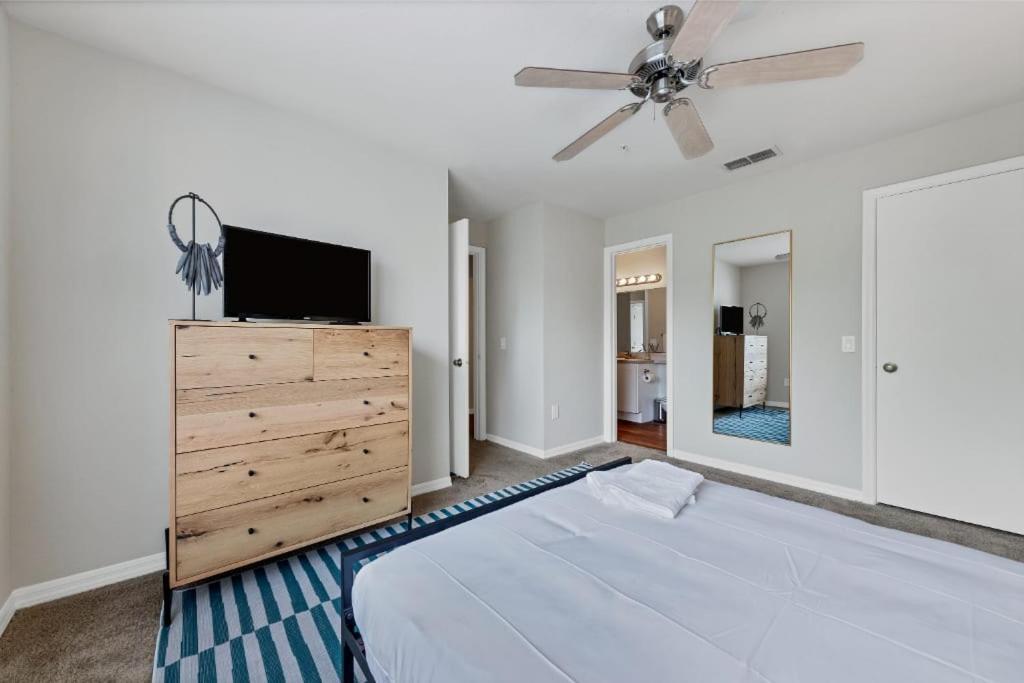 Designed 2Br With Balcony Pool And Gym Apartment Bradenton Exterior foto